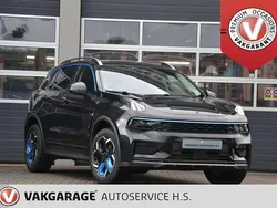 Zwart, metallic lak Gebruikt 2022 Lynk & Co 01 SUV | € 22.950 (Goede deal)