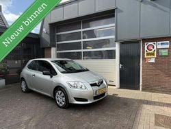 Grijs Gebruikt 2008 Toyota Auris Terra Hatchback | € 4.950 (Eerlijke prijs)
