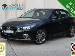 Zwart Gebruikt 2016 Mazda 3 Sedan | € 14.350 (Eerlijke prijs)