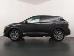 Zwart Nieuw 2025 Nissan Qashqai Tekna SUV | € 42.315 (Eerlijke prijs)