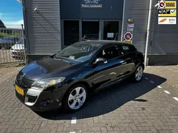 Zwart, metallic lak Gebruikt 2009 Renault Mégane Coupé Dynamique Coupé | € 4.950 (Eerlijke prijs)