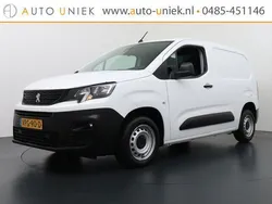 Wit Gebruikt 2022 Peugeot Partner Premium MPV | € 10.450 (Goede deal)