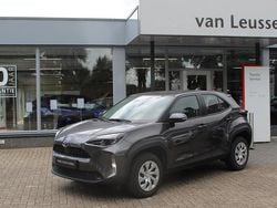 Grijs Gebruikt 2024 Toyota Yaris Cross SUV | € 25.700 (Goede deal)