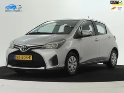 Grijs Gebruikt 2017 Toyota Yaris Hatchback | € 10.995 (Eerlijke prijs)