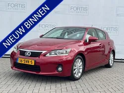 Rood Gebruikt 2012 Lexus CT200h Hatchback | € 8.900 (Eerlijke prijs)