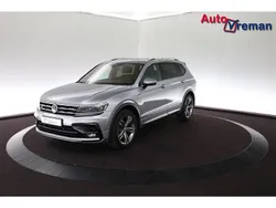 Grijs Gebruikt 2020 VW Tiguan Allspace Highline SUV | € 34.771 (Duur)