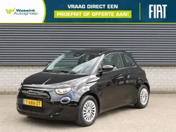 Zwart, metallic lak Gebruikt 2023 Fiat 500e Urban Hatchback | € 19.940 (Super prijs)