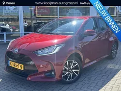 Rood Gebruikt 2021 Toyota Yaris Hatchback | € 21.950 (Eerlijke prijs)