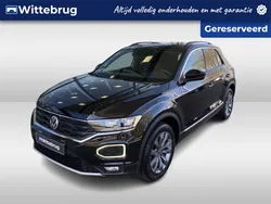 Zwart Gebruikt 2021 VW T-Roc Sport SUV | € 30.450 (Eerlijke prijs)