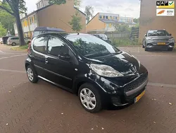 Zwart Gebruikt 2011 Peugeot 107 Hatchback | € 2.749 (Eerlijke prijs)