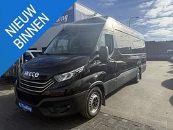 Zwart Gebruikt 2023 Iveco Daily Van | € 26.500 (Super prijs)