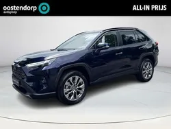 Blauw Gebruikt 2023 Toyota RAV4 Executive SUV | € 49.949 (Eerlijke prijs)