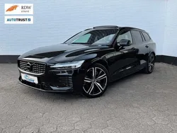 Zwart, metallic lak Gebruikt 2019 Volvo V60 R-Design Stationwagen | € 33.495 (Eerlijke prijs)