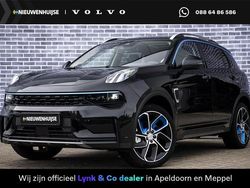 Zwart Gebruikt 2023 Lynk & Co 01 SUV | € 28.394 (Eerlijke prijs)