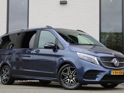 Blauw Gebruikt 2023 Mercedes V250 AMG MPV | € 64.950 (Eerlijke prijs)