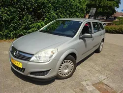 Grijs Gebruikt 2007 Opel Astra Essentia Stationwagen | € 1.499 (Eerlijke prijs)