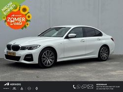 Wit Gebruikt 2021 BMW 318 Executive Sedan | € 27.985 (Eerlijke prijs)