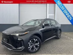 Zwart Nieuw 2025 Toyota bZ4X Active SUV | € 38.990 (Goede deal)