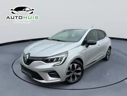 Grijs Gebruikt 2023 Renault Clio V Intens Hatchback | € 18.745 (Goede deal)
