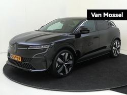 Zwart Nieuw 2025 Renault Mégane Komfort Hatchback | € 37.940 (Eerlijke prijs)