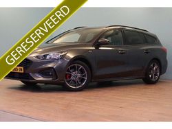 Grijs Gebruikt 2022 Ford Focus Business Edition Stationwagen | € 18.899 (Eerlijke prijs)