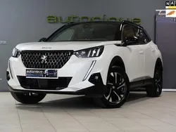 Wit, metallic lak Gebruikt 2022 Peugeot 2008 GTi SUV | € 23.744 (Eerlijke prijs)