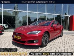 Rood Gebruikt 2018 Tesla Model S Hatchback | € 25.445 (Duur)