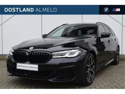 Zwart, metallic lak Gebruikt 2022 BMW 530 Executive Stationwagen | € 46.450 (Eerlijke prijs)