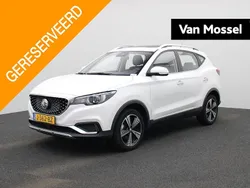 Wit Gebruikt 2020 MG ZS Luxury Sedan | € 15.995 (Eerlijke prijs)
