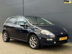 Blauw Gebruikt 2016 Fiat Punto Lounge Hatchback | € 4.745 (Goede deal)