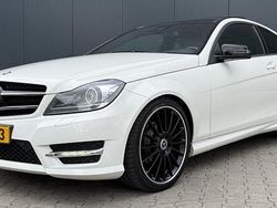 Wit Gebruikt 2011 Mercedes C180 AMG line Coupé | € 12.495 (Eerlijke prijs)