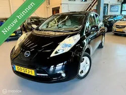 Zwart Gebruikt 2011 Nissan Leaf Base Hatchback | € 4.795 (Eerlijke prijs)