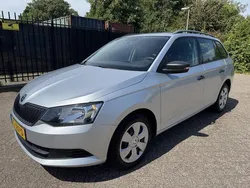 Grijs, metallic lak Gebruikt 2015 Skoda Fabia Stationwagen | € 7.950 (Goede deal)