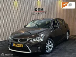 Bruin Gebruikt 2014 Lexus CT200h Hatchback | € 11.440 (Eerlijke prijs)