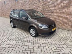 Bruin Gebruikt 2011 VW Touran Trendline MPV | € 4.950 (Eerlijke prijs)