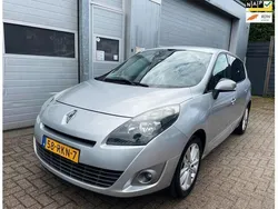 Grijs Gebruikt 2011 Renault Grand Scénic III MPV | € 3.795 (Eerlijke prijs)