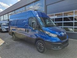 Blauw Gebruikt 2020 Iveco Daily Van | € 20.950 (Duur)