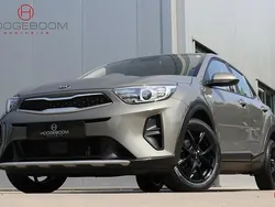 Groen Gebruikt 2022 Kia Stonic 4 SUV | € 15.900 (Super prijs)