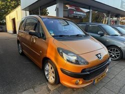Oranje Gebruikt 2007 Peugeot 1007 Hatchback | € 1.999 (Eerlijke prijs)