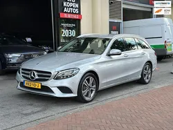 Grijs Gebruikt 2019 Mercedes C180 Premium Plus Stationwagen | € 19.750 (Goede deal)