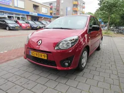 Rood, metallic lak Gebruikt 2011 Renault Twingo Dynamique Hatchback | € 3.250 (Eerlijke prijs)