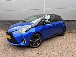 Blauw Gebruikt 2018 Toyota Yaris Hybrid Hatchback | € 15.980 (Eerlijke prijs)