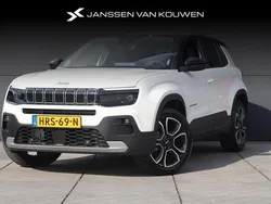Wit Gebruikt 2025 Jeep Avenger Summit SUV | € 35.695 (Eerlijke prijs)