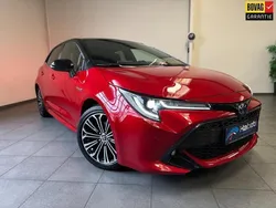 Rood Gebruikt 2020 Toyota Corolla Team Hatchback | € 21.699 (Eerlijke prijs)