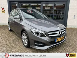 Grijs Gebruikt 2016 Mercedes B180 Ambition MPV | € 15.640 (Eerlijke prijs)