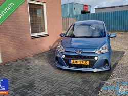 Blauw Gebruikt 2017 Hyundai i10 GO! Hatchback | € 8.250 (Goede deal)