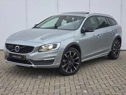 Grijs Gebruikt 2017 Volvo V60 CC Stationwagen | € 24.900 (Eerlijke prijs)