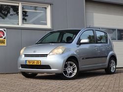 Grijs Gebruikt 2006 Daihatsu Sirion Hatchback | € 5.950 (Duur)