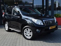 Zwart Gebruikt 2011 Toyota Land Cruiser SUV | € 21.995 (Goede deal)