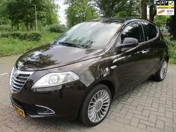 Bruin Gebruikt 2012 Lancia Ypsilon Platinum Hatchback | € 3.950 (Eerlijke prijs)